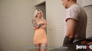 La esposa rusa de mi mejor amigo - MOFOS21 - XNXX.COM