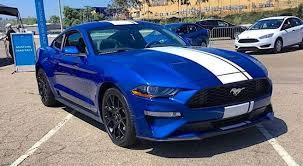 Lightning Blue 2018 Mustang 2015 Mustang Forum News Blog S550 Gt Gt350 Gt500 I4 V6 Mustang6g The U Blue Mustang Mustang Fastback Ford Mustang 2016
