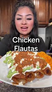 Chicken flautas aka flautas de pollo #flautasdepollo #flautasmexicanas  #mexicanfood #chickenflautas #fyp