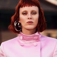 Walton Goggins abruptly ended his interview with The Times after being  asked about feud rumors between him and Aimee Lou Wood 🫣