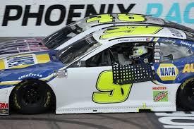 Saved to `my liked photos`. Chase Elliott Goes From Back To First To Clinch Maiden Cup Championship The Checkered Flag