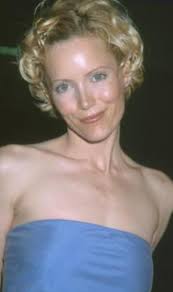 Young Rihanna vs Young Leslie Mann (They are almost of the same trm scale  range. Who would you pick?) : r/trueratecelebrities