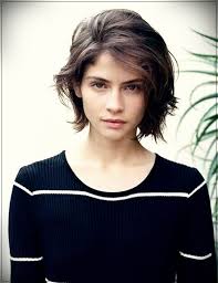 Long ponytail, for example, gives you an over the top confidence. Contoh Fasion 2019 Short Haircut Trend 2019