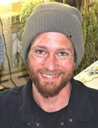 Alexander Farley's Instagram, Twitter & Facebook