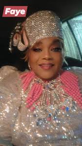 Hi all! I just wanted to introduce myself and share a photo I took. I  shaved my head & love hats.