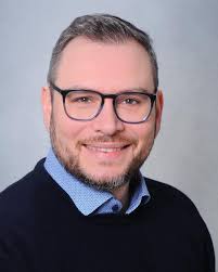 👉WICHTIGE NEWS IN BUXHEIM: Vorbehaltlich der staatlichen Genehmigung wird  Oliver Bernhardt ab 24. Februar 2024 neuer Schulleiter am Gymnasium  Marianum Buxheim des Schulwerks der Diözese Augsburg. Er tritt damit die  Nachfolge von