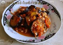 Ingrediente necesare pentru zacusca de ciuperci si vinete prima parte e la fel la toate tipurile de zacusca: Zacusca De Vinete