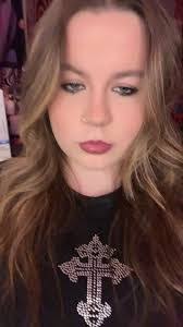 Justine Cassidy's Instagram, Twitter & Facebook