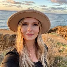 Dawn Stidham's Instagram, Twitter & Facebook