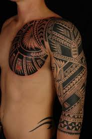 Polynesische Maori Tattoos Bedeutung Der Tribalsmotive Und Muster Tatuaggi Tribali Uomo Tatuaggi Maori Tatuaggi