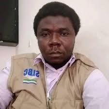 Veteran Sierra Leonean journalist James Bola Williams, popularly known as  “Jay Willie,” has died. The Sierra Leone Association of Journalists (SLAJ)  announced his death, stating he passed away in the early hours