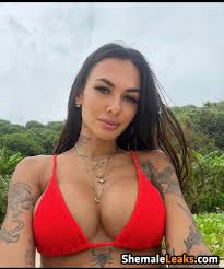 Sarahturnerr_  xx.sarahturner.xx  xx.turner.xx Leaked Nude OnlyFans  (Photo 2) - ShemaleLeaks!