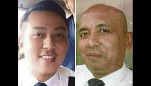 Kapten zaharie ahmad shah (kiri) dan pembantu juruterbang fariq abdul hamid. Polisi Sebut Pilot Mh370 Fans Anwar Ibrahim Dunia Tempo Co