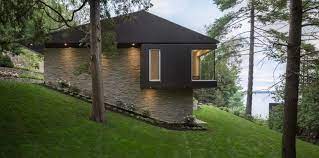 The Slender House By Mu Architecture Modernes Haus Am See Haus Am See Zeitgenossische Hauser