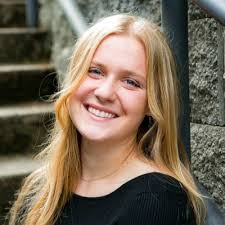 I'm happy to share that today is my first day as a D23 Content & Editorial  intern at The Walt Disney Company! As a lifelong Disney fan, I am  unbelievably excited to