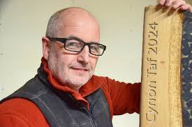 Datgelu Coron a Chadair Eisteddfod Genedlaethol Rhondda Cynon Taf