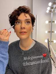 7 vastausta 4 uudelleentwiittausta 120 tykkäystä. Berguzar Korel Halit Ergenc Fan Photos Facebook