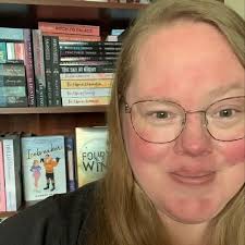 アントニア・シニアによる冬の島。 最後のページずっと泣いた。もう読む物語がなかったので。  私はその本の後で、その前の自分と同じにはなれないと知っていた📖