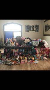 Bag Pillows Blankets Stuffed Animals Notebook Pins Brushes Lots Of Good Stuff Dollar Tree Dollar General Plancks1disney Dollar Tree Pillows Blanket