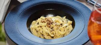 Maybe you would like to learn more about one of these? Cele Mai Bune Paste La Restaurant Clubul Diplomatic Restaurant Diplomat