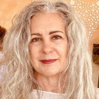 90+ "Dr Holt" profiles