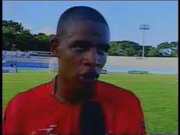 VOLANTE FERNANDO PELO VILA NOVA