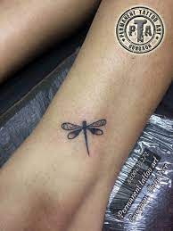 3d dragonfly tattoos… 【meanings and photos】 Drangonfly Tattoo Tiny Tattoo Small Dragon Fly Tattoo Tattoo For Girls Cute Dragonfly Tattoo Design Small Dragonfly Tattoo Flying Tattoo Dragonfly Tattoo