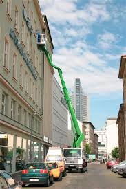 Auf dem lande gelten sie bis heute als die gebieter über das wetter. Hagel Unwetter In Leipzig Macht Auch Vor Werbeanlagen Nicht Halt Ruthmann