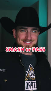 Black felt is always superior 🤘🏼#nickluciano #ariat