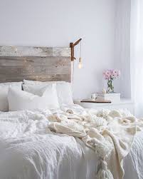 Rustic Headboard With Fairy Lights In The Bedroom Of Lindsaymarcella All White Bedroom Bedroom Inspirations Bedroom