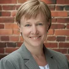 Maine Law presents Distinguished Service Awards to Patrick Scully '84 and  Elizabeth Stout '90 during Reunion Weekend