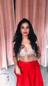 Hot saree navel show tik tok video | saree lover fashion navel show | saree blouse bra size videos. Blouse Gifs Tenor