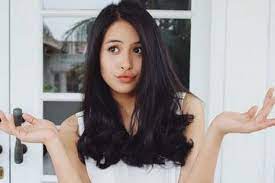 Dalam video live instagram, maudy ayunda hanya memperlihatkan layar hitam dan suara percakapan tadi. Tak Ada Angin Dan Hujan Maudy Ayunda Tiba Tiba Terlibat Cek Cok Dengan Seseorang Di Live Instagram Ada Apa Semua Halaman Hype