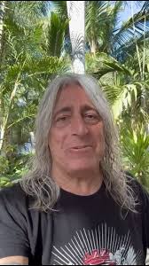 Scorpions 💓 🎸 🦂 💓 🎸 🦂 mikke Dee Scorpions beautiful man