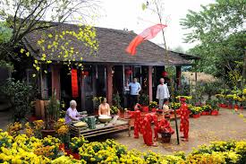 La fête du tet (tet nguyen dan) est la fête la plus importante du vietnam, c'est le tet du nouvel an (nguyen = commencement et dan = matin). Fete Du Tet Meilleur Moment Pour Visiter Ou Pas