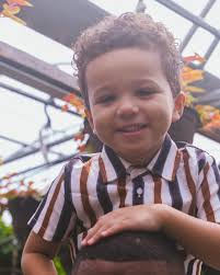 37 weeks with baby girl and we can't wait to see how she will complete our  family! ❤️ We love her so much already! And Eli doesn't know what's coming!  😂 Thank