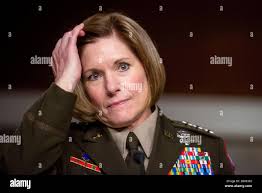 General laura richardson hi-res stock photography and images