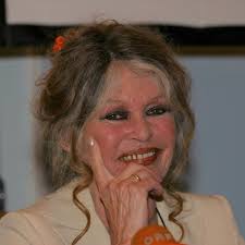 Brigitte Bardot zeigt ihren Sohn Nicolas Charrier stolz