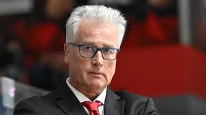 René Fasel und die Scherben einer unbedachten Reise