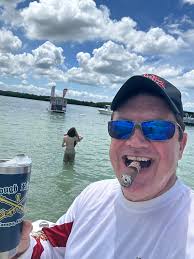 Anyone know the hours to Island Time Pub? Pizza and beer night for the crew  tomorrow.