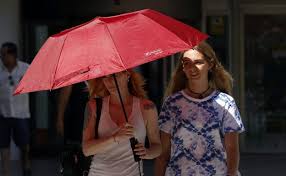 El Tiempo En Valencia La Ola De Calor Amenaza Con Temperaturas De Hasta 43 Grados En La Provincia De Valencia Las Provincias
