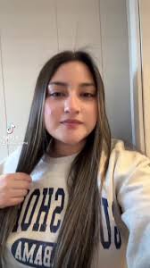 Really needed this haircut!!! ♥️ and of course my babygirl was being  helpful lol 🤣 take a peep at her hand ♥️ #momsoftiktok #haircut #selfcare  #kidsoftiktok #makeitpop #newlook #feelingcute