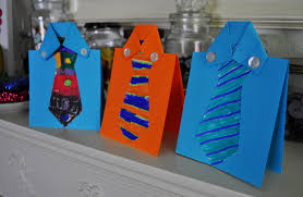 Toddlers can let their dad know they are i hope this list of 30 father's day cards that kids can make has given you some good ideas for cards your toddlers, preschoolers or big kids can. Diy Fathers Day Card Gembelina