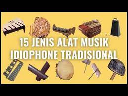 Alat musik ini banyak macamnya, seperti tamborin, tifa, drum, marakas dan lain sebagainya. 15 Jenis Contoh Berbagai Alat Musik Idiophone Alat Musiktradisional Berdasarkan Sumber Bunyinya Youtube