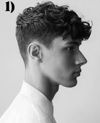 Guys.. I need your help to decide what haircut to get today… 1, 2 or 3???  Let me know 👇🏻