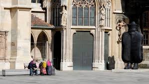 Bundeswehr fliegt medizinisches personal und material nach portugal +++ israel stellt 5000 impfdosen für medizinisches personal im westjordanland und im. Osterreich Immer Mehr Verzweifelte Kontaktieren Die Caritas Vatican News