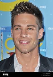 Dean Geyer's Instagram, Twitter & Facebook