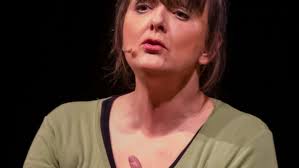 Kabarett in der Bietigheimer Kelter: Wahrheit zwischen Depression und  Allmachtsvisionen