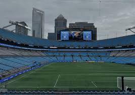 Horário e onde assistir ao vivo Carolina Panthers x Chicago Bears, pela NFL