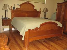 Some of our most popular beds currently include the atlanta oak furniture king size 5ft bed, westminster oak furniture king size bed and visby oak furniture king size bed 5 ft. King Size Victorian Sampler Bed Oak By Lexington Usa Made On Popscreen